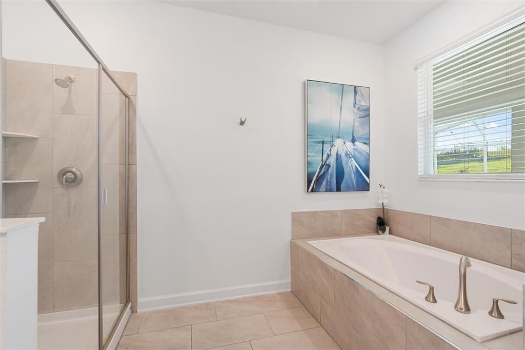 На продажу: $750,000 (7 спален, 5 ванн, 4059 Квадратных фут)