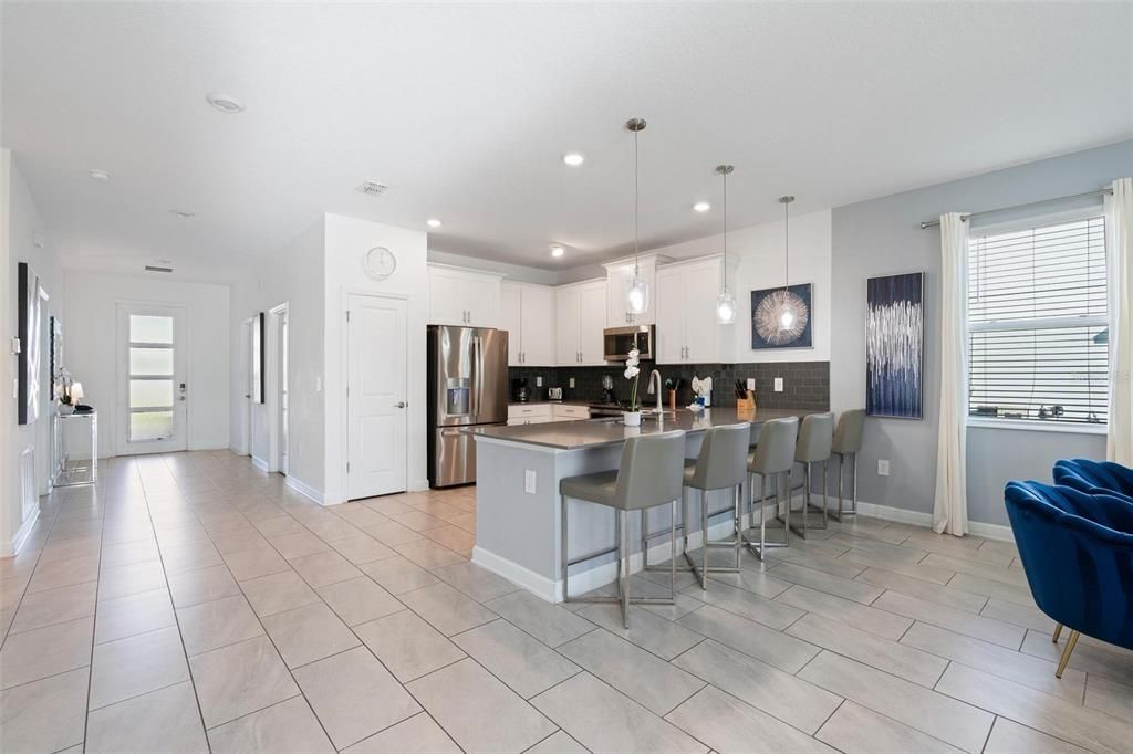 На продажу: $750,000 (7 спален, 5 ванн, 4059 Квадратных фут)