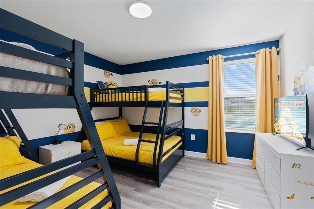 На продажу: $750,000 (7 спален, 5 ванн, 4059 Квадратных фут)