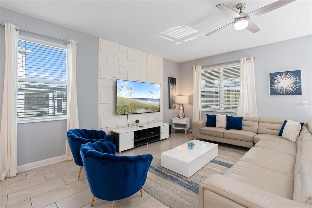 На продажу: $750,000 (7 спален, 5 ванн, 4059 Квадратных фут)