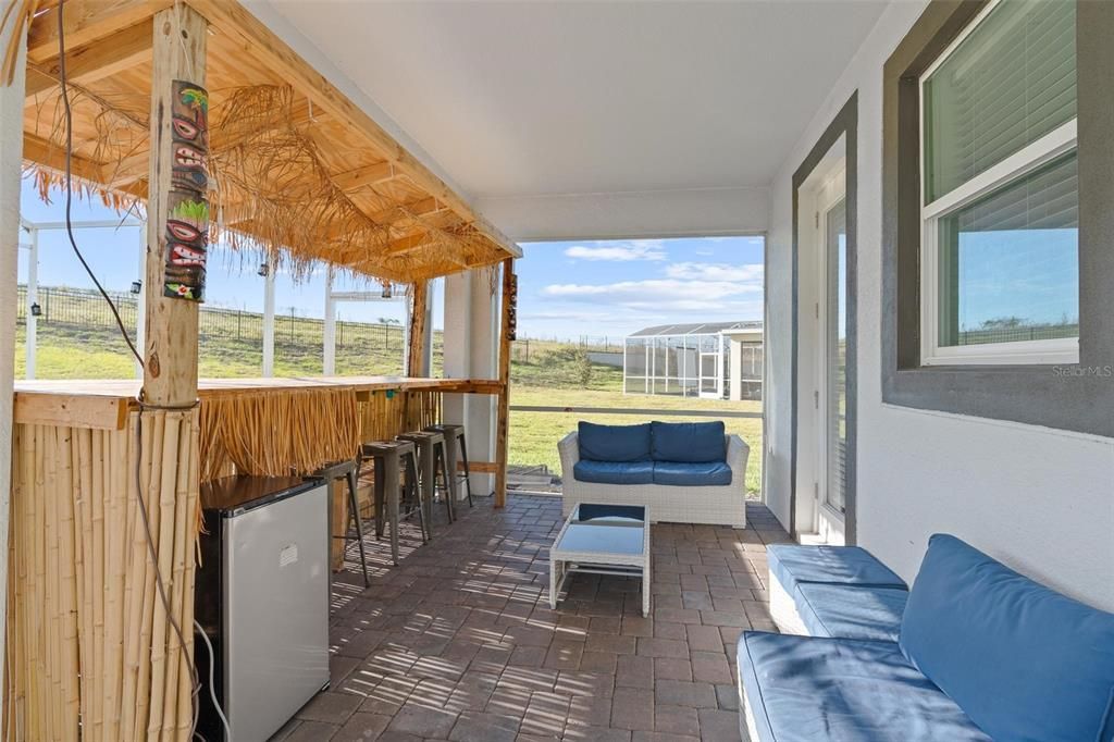 На продажу: $750,000 (7 спален, 5 ванн, 4059 Квадратных фут)