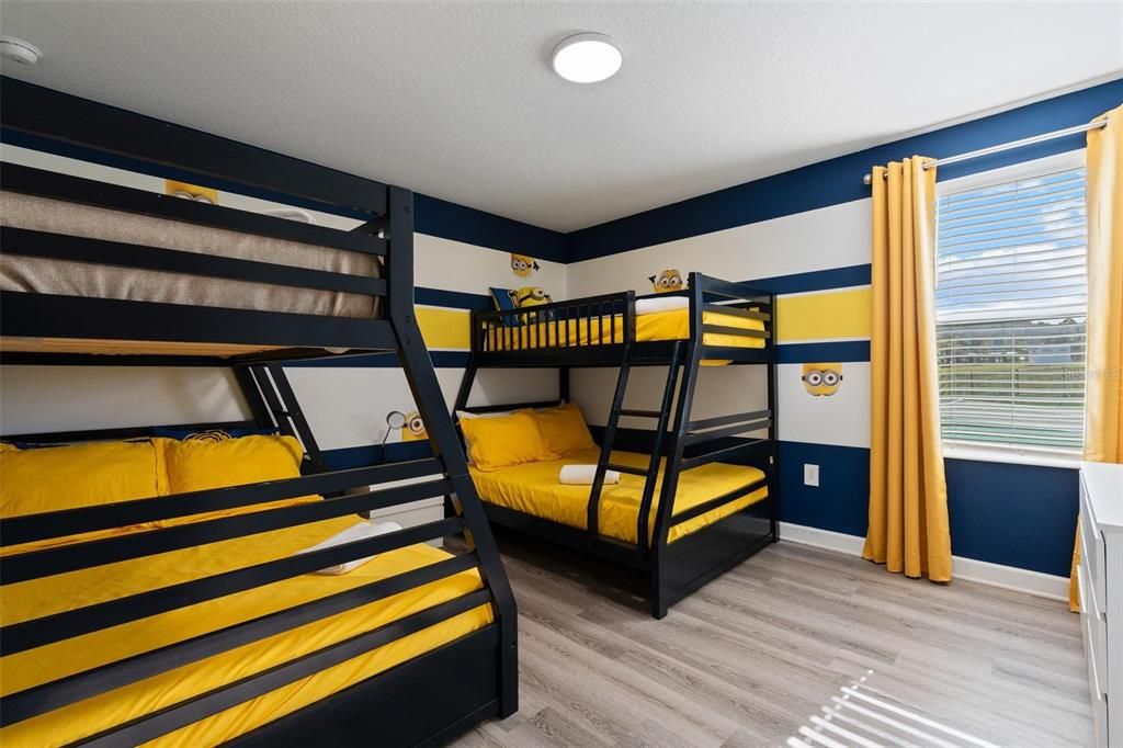 На продажу: $750,000 (7 спален, 5 ванн, 4059 Квадратных фут)