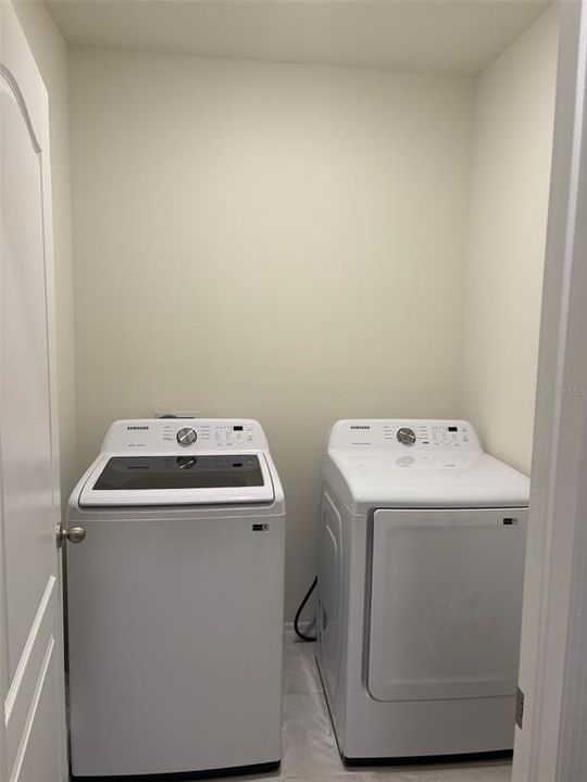 En Venta: $340,000 (3 camas, 2 baños, 1725 Pies cuadrados)