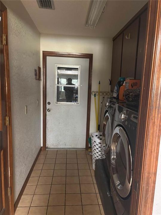 En Venta: $450,000 (3 camas, 2 baños, 1979 Pies cuadrados)