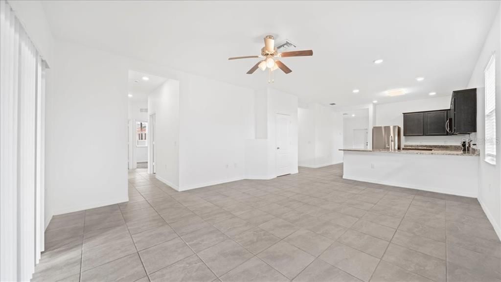 For Sale: $349,900 (4 beds, 2 baths, 1853 Square Feet)