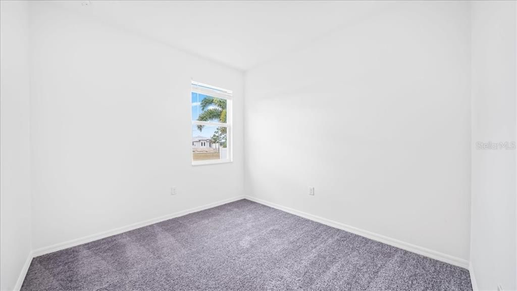 For Sale: $349,900 (4 beds, 2 baths, 1853 Square Feet)