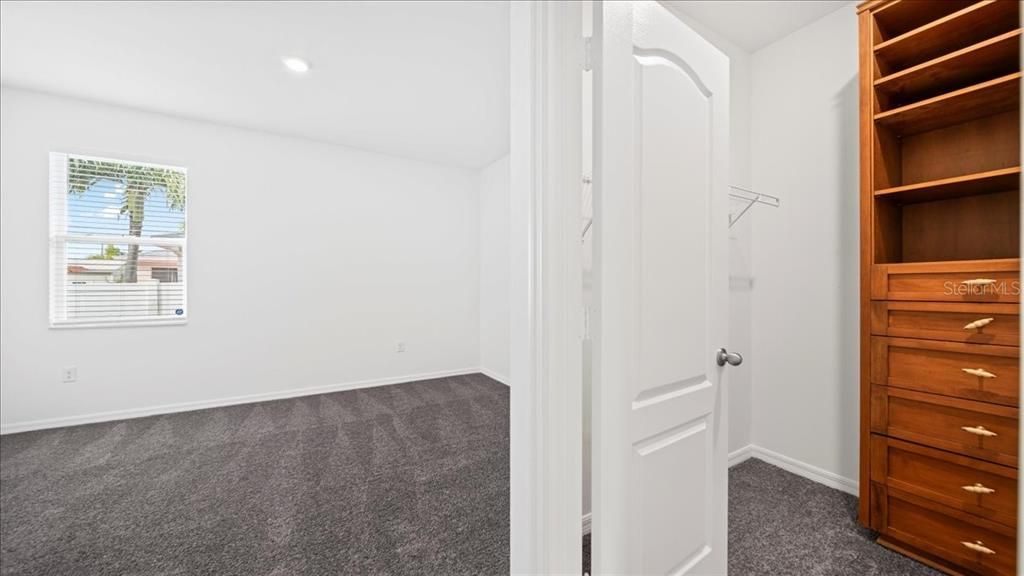 For Sale: $349,900 (4 beds, 2 baths, 1853 Square Feet)