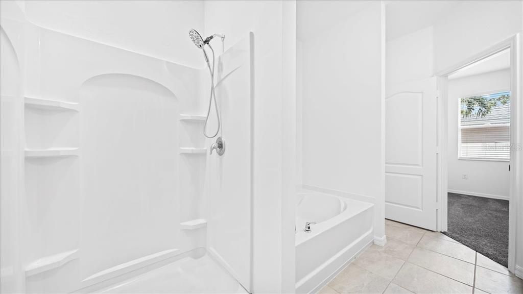 For Sale: $349,900 (4 beds, 2 baths, 1853 Square Feet)