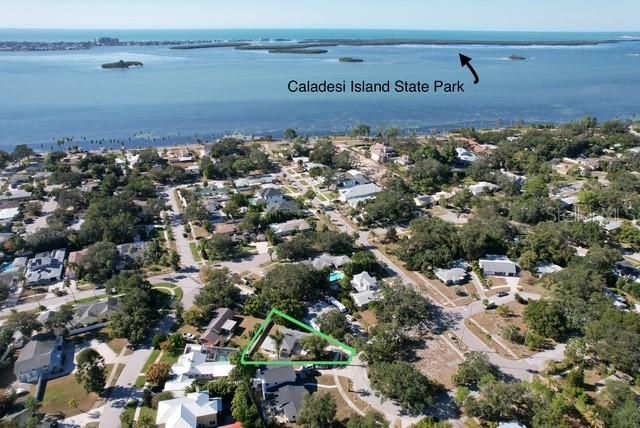 For Sale: $798,000 (3 beds, 2 baths, 1276 Square Feet)