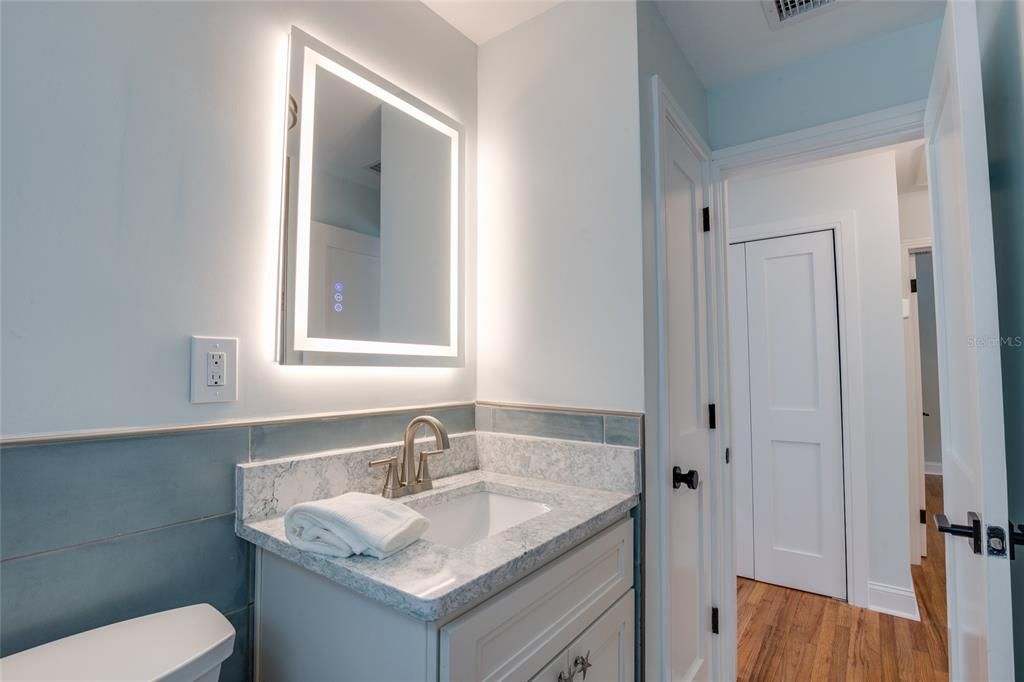 For Sale: $798,000 (3 beds, 2 baths, 1276 Square Feet)