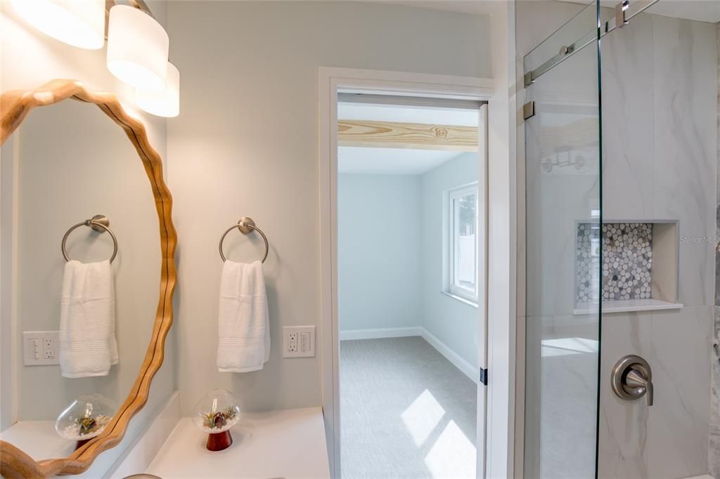 For Sale: $798,000 (3 beds, 2 baths, 1276 Square Feet)