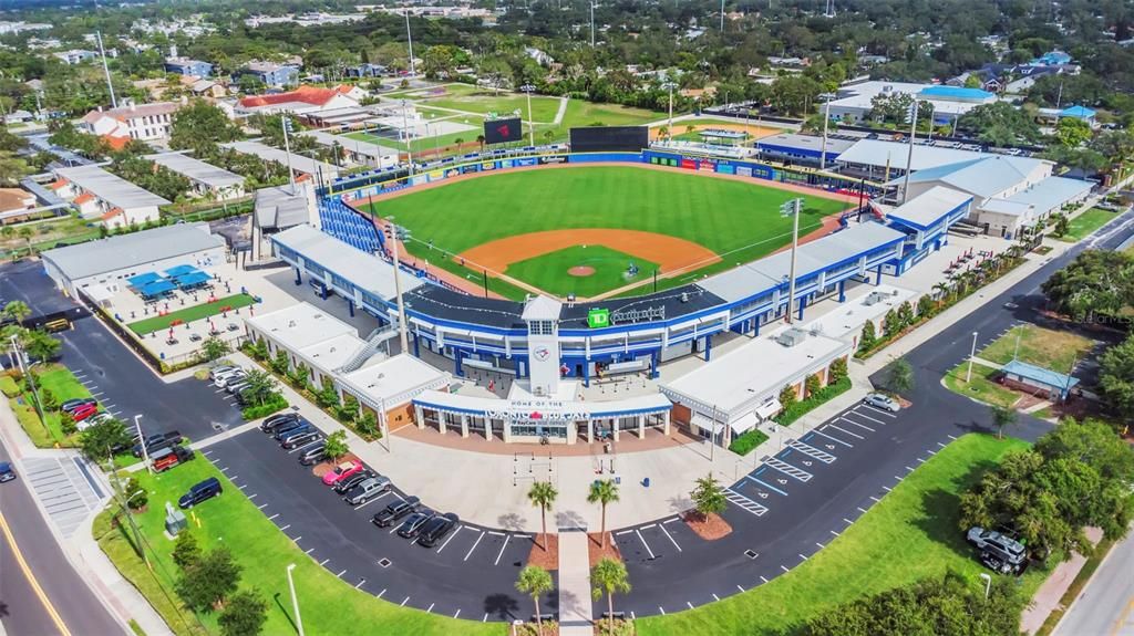 For Sale: $798,000 (3 beds, 2 baths, 1276 Square Feet)