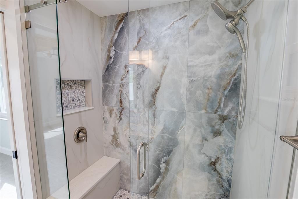 For Sale: $798,000 (3 beds, 2 baths, 1276 Square Feet)