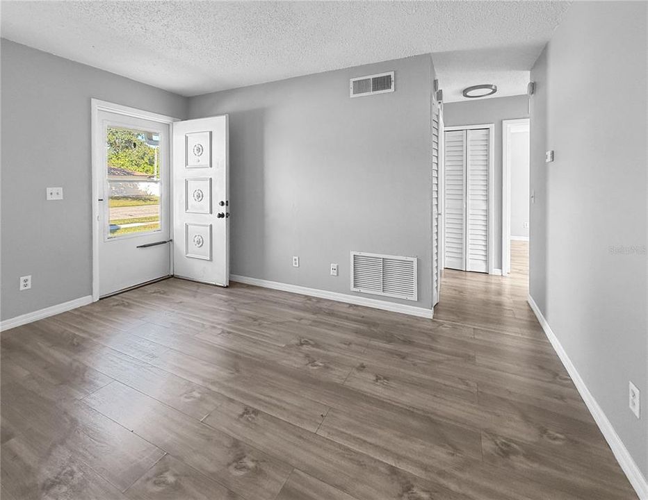 В аренду: $2,200 (3 спален, 2 ванн, 1150 Квадратных фут)