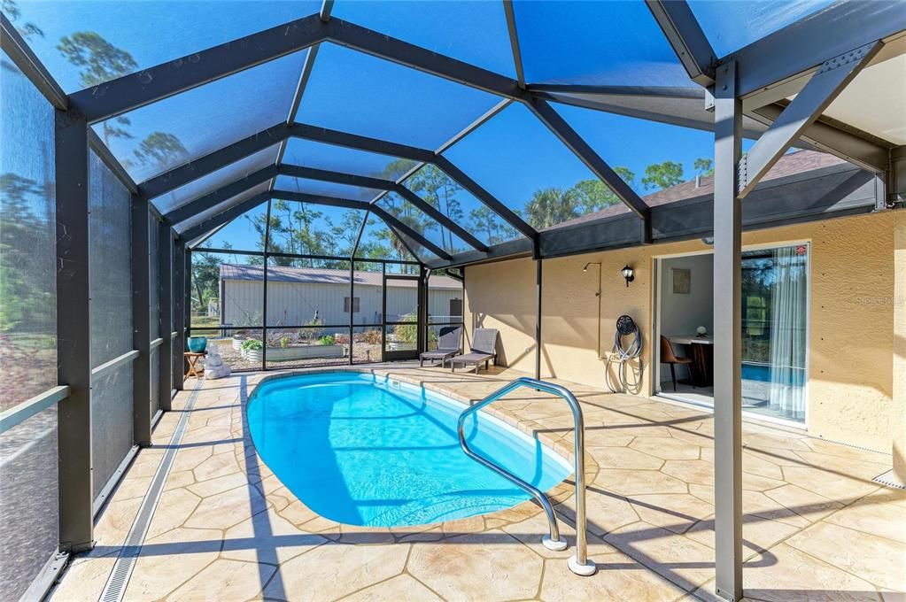 For Sale: $419,900 (3 beds, 2 baths, 1195 Square Feet)