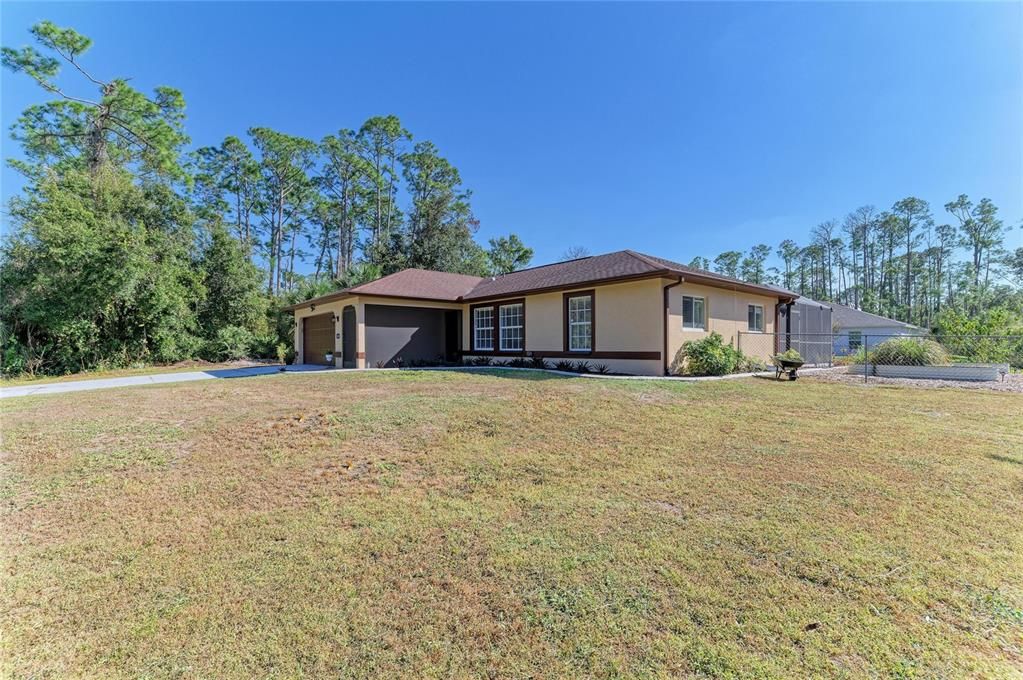 For Sale: $419,900 (3 beds, 2 baths, 1195 Square Feet)