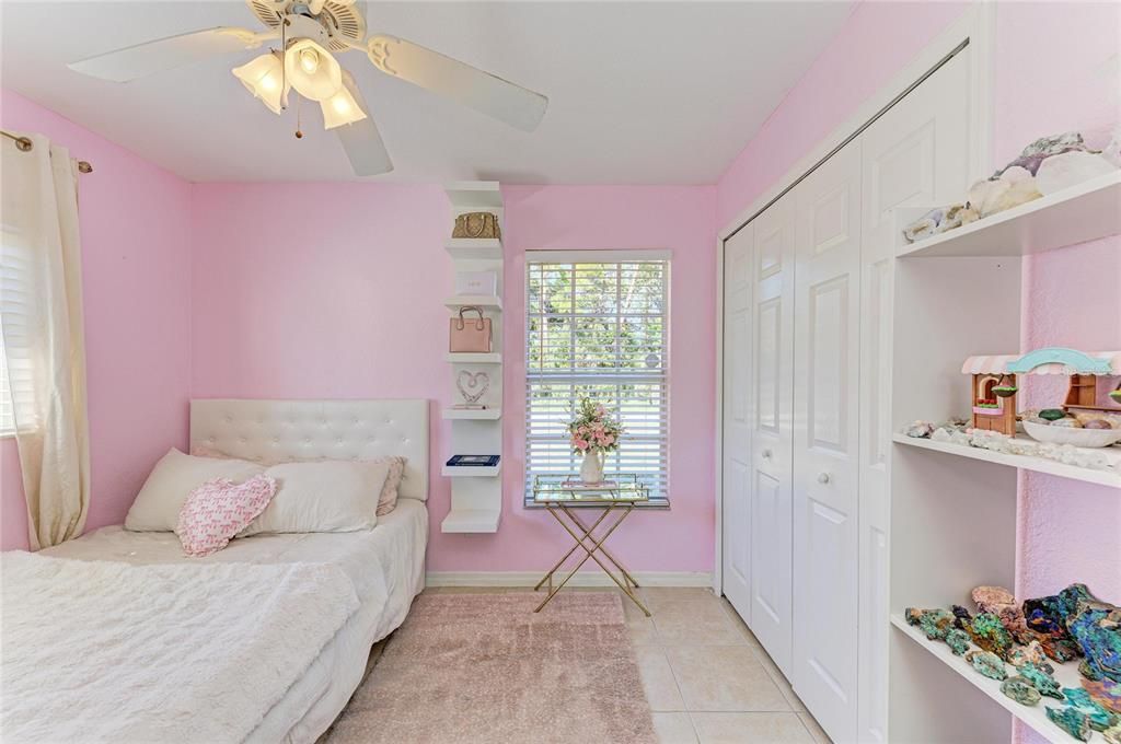 For Sale: $419,900 (3 beds, 2 baths, 1195 Square Feet)