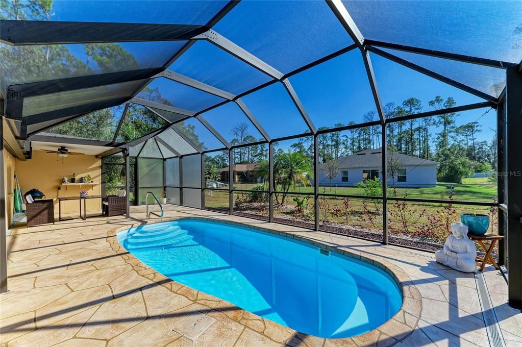 For Sale: $419,900 (3 beds, 2 baths, 1195 Square Feet)