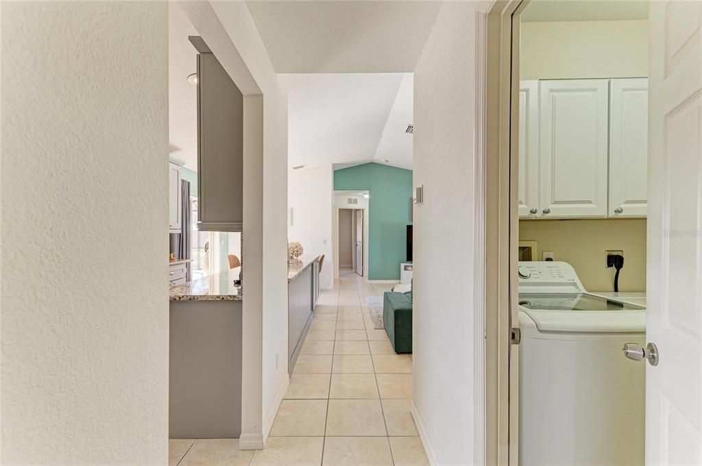 For Sale: $419,900 (3 beds, 2 baths, 1195 Square Feet)