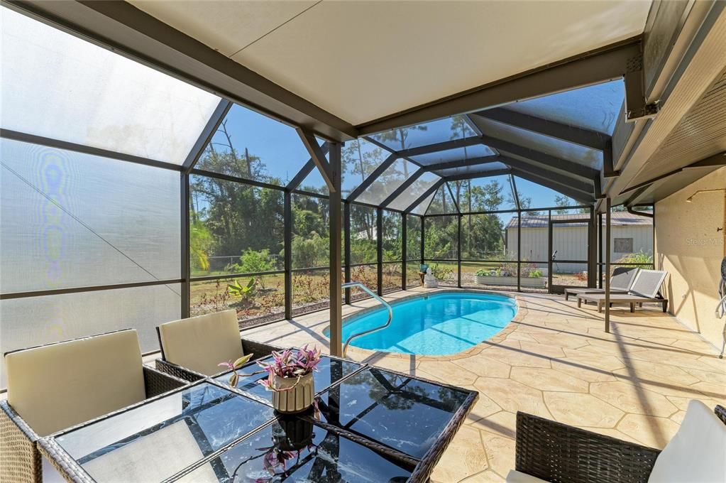 For Sale: $419,900 (3 beds, 2 baths, 1195 Square Feet)