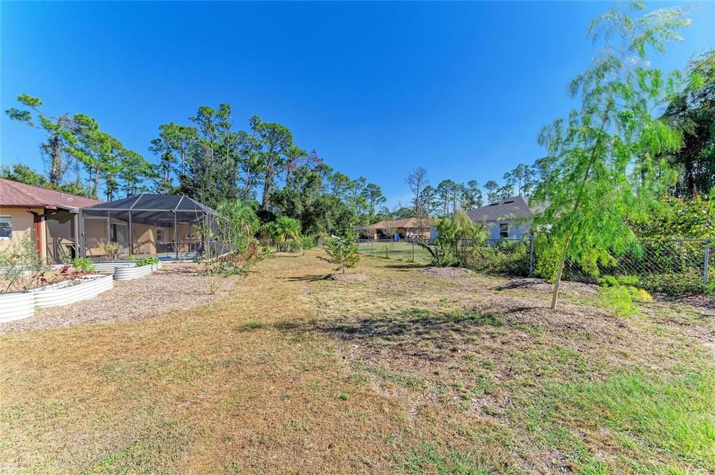 For Sale: $419,900 (3 beds, 2 baths, 1195 Square Feet)