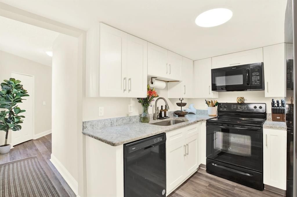 For Rent: $2,675 (3 beds, 2 baths, 1128 Square Feet)