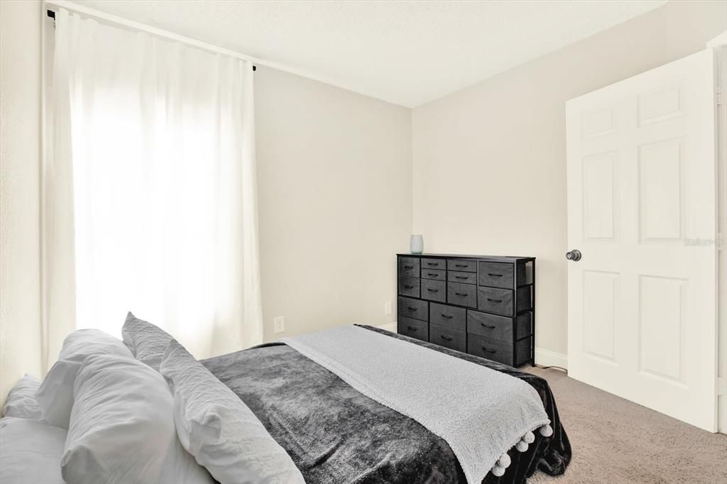 For Rent: $2,675 (3 beds, 2 baths, 1128 Square Feet)