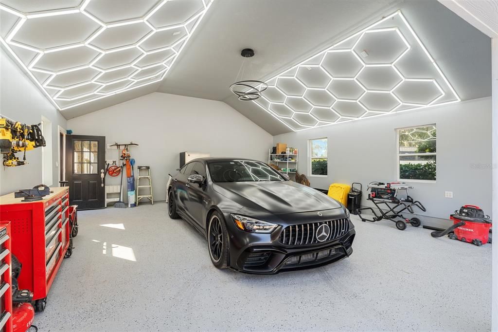 For Sale: $3,250,000 (3 beds, 3 baths, 2840 Square Feet)