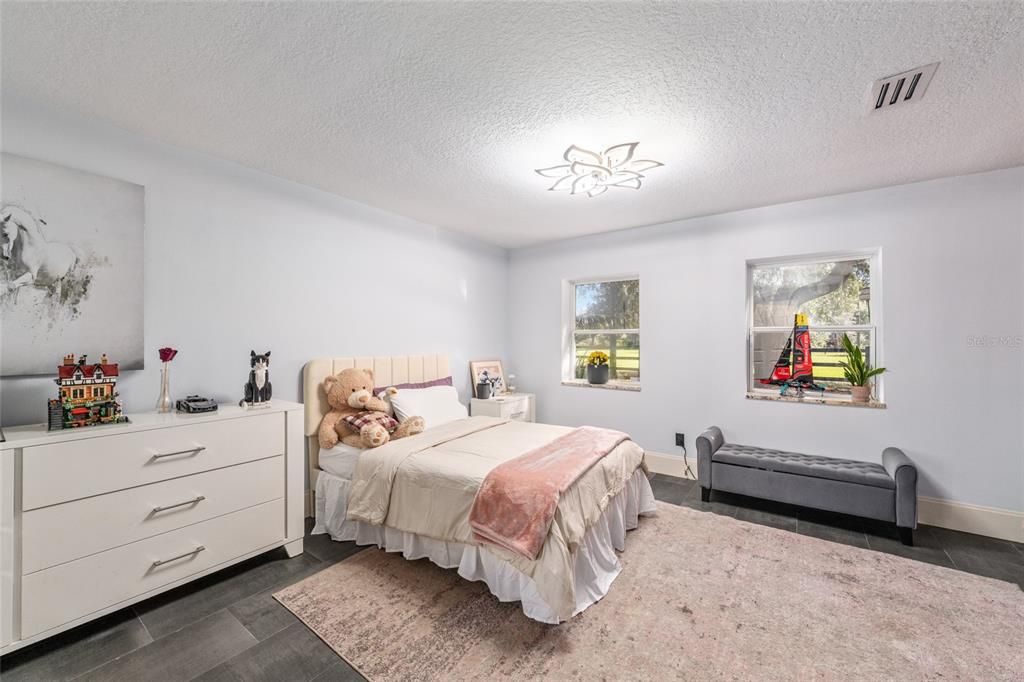 For Sale: $3,250,000 (3 beds, 3 baths, 2840 Square Feet)