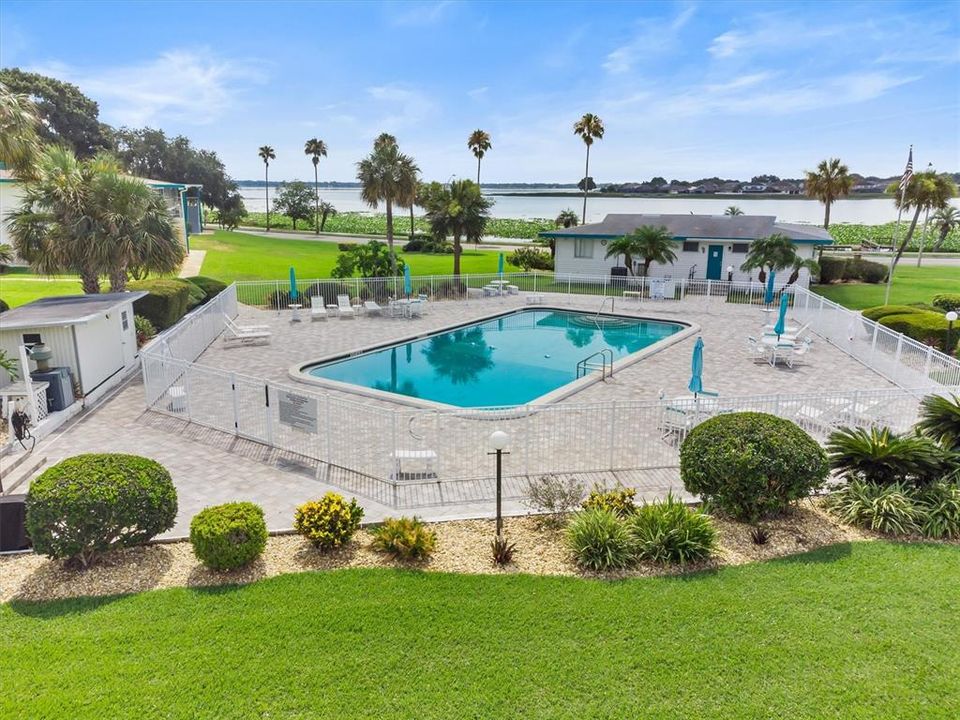 For Sale: $130,990 (2 beds, 1 baths, 816 Square Feet)