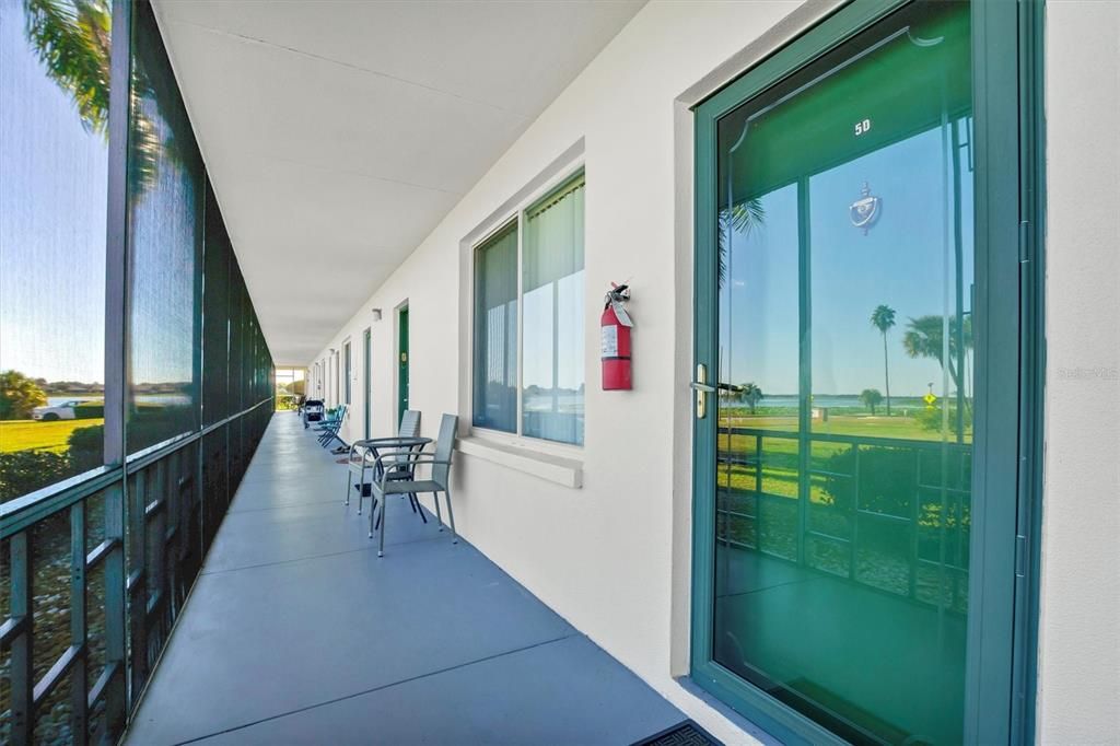 For Sale: $130,990 (2 beds, 1 baths, 816 Square Feet)