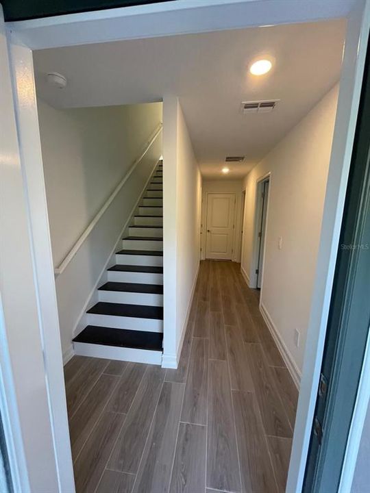 出租: $2,800 (4 贝兹, 3 浴室, 2410 平方英尺)