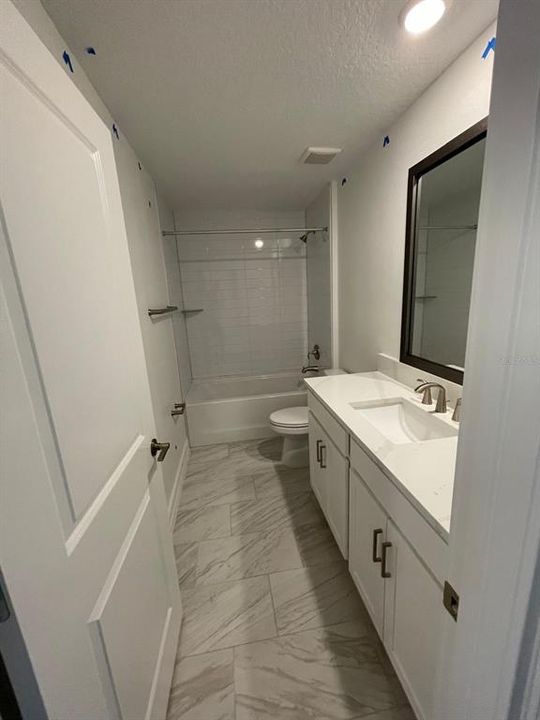 出租: $2,800 (4 贝兹, 3 浴室, 2410 平方英尺)