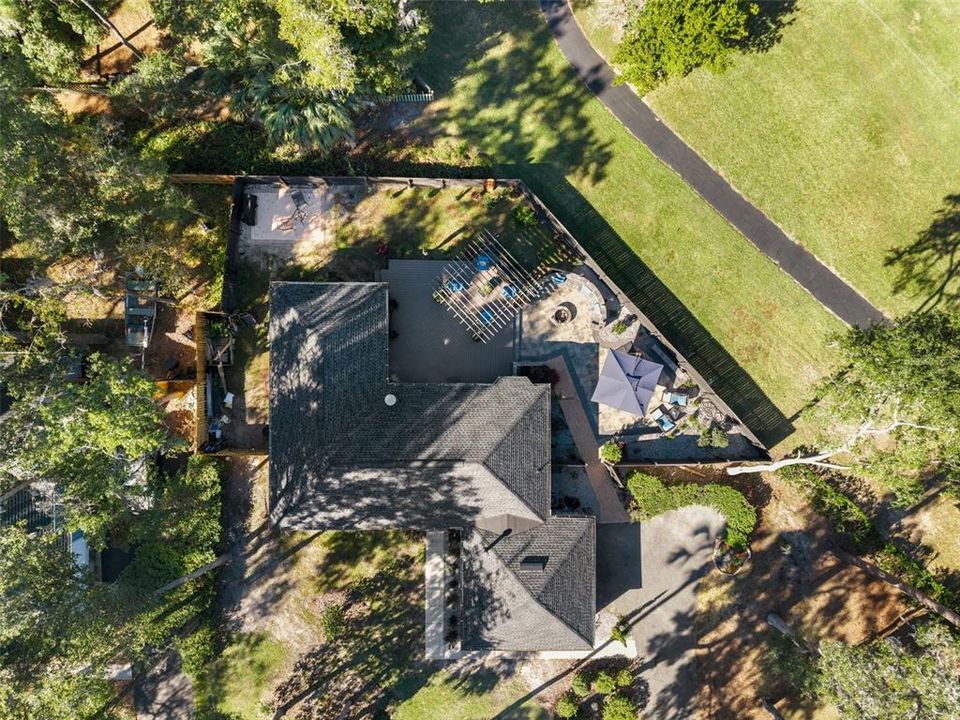 Activo con contrato: $429,900 (3 camas, 2 baños, 1506 Pies cuadrados)