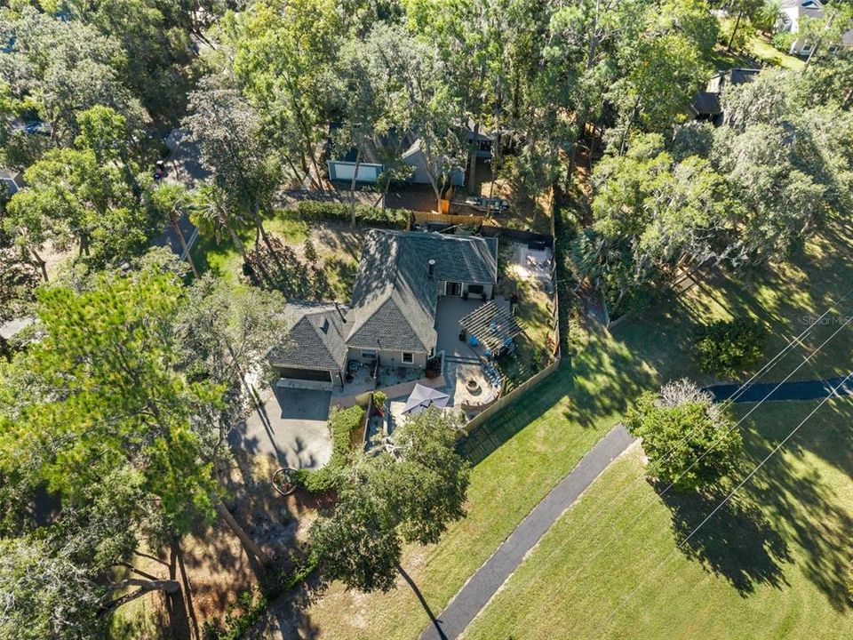 Activo con contrato: $429,900 (3 camas, 2 baños, 1506 Pies cuadrados)