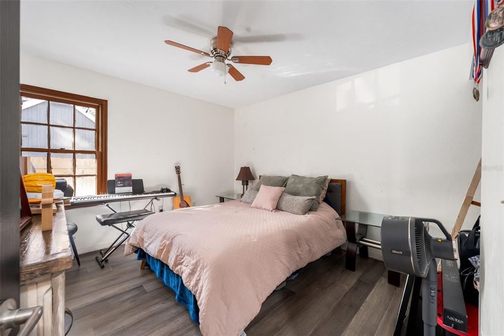 Activo con contrato: $429,900 (3 camas, 2 baños, 1506 Pies cuadrados)