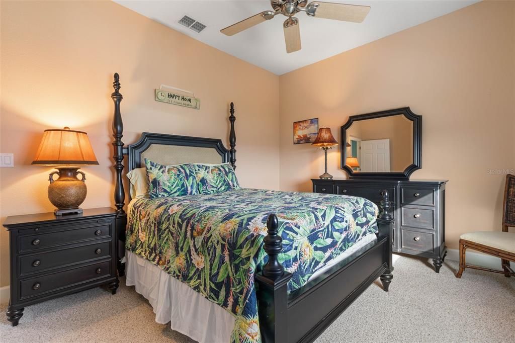 En Venta: $675,000 (3 camas, 3 baños, 2003 Pies cuadrados)