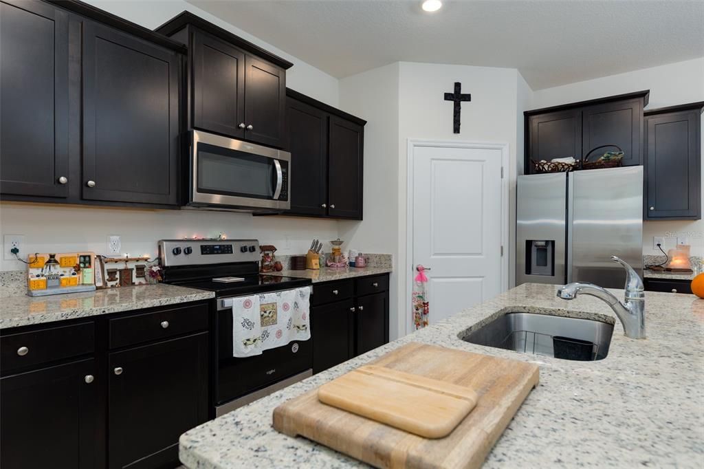 出租: $2,000 (2 贝兹, 2 浴室, 1815 平方英尺)