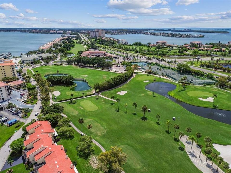 В аренду: $3,500 (2 спален, 2 ванн, 890 Квадратных фут)