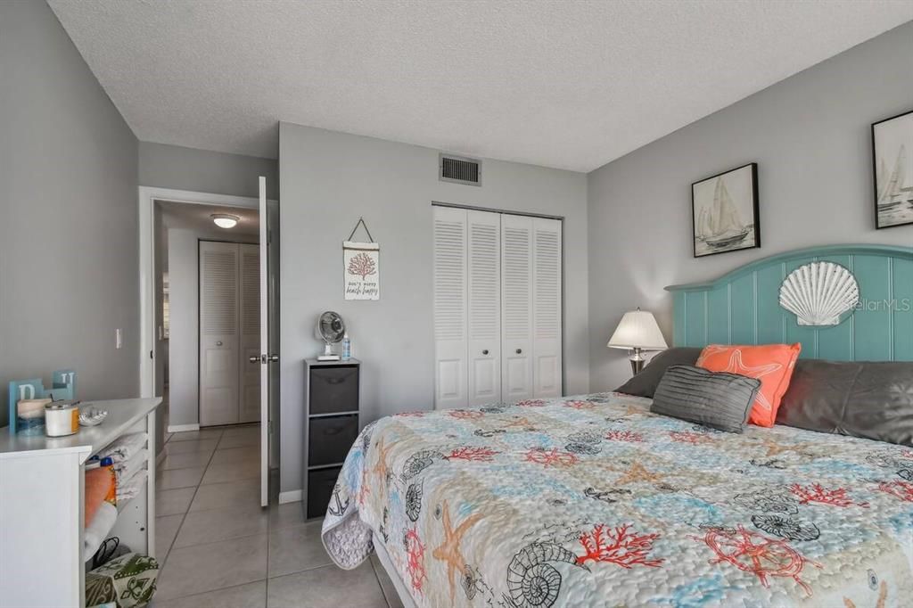 В аренду: $3,500 (2 спален, 2 ванн, 890 Квадратных фут)