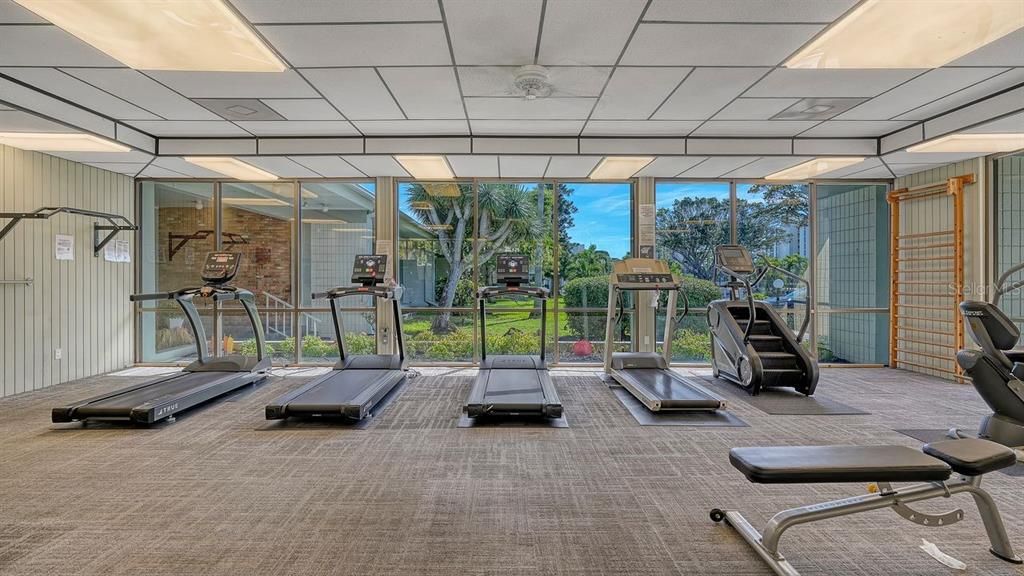 For Sale: $749,000 (2 beds, 2 baths, 1316 Square Feet)