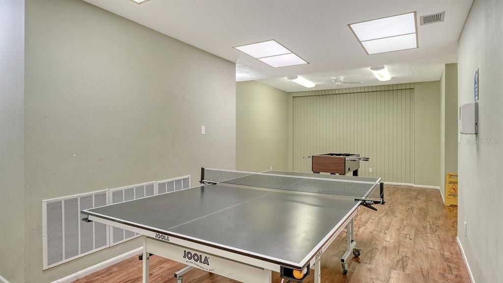 For Sale: $749,000 (2 beds, 2 baths, 1316 Square Feet)