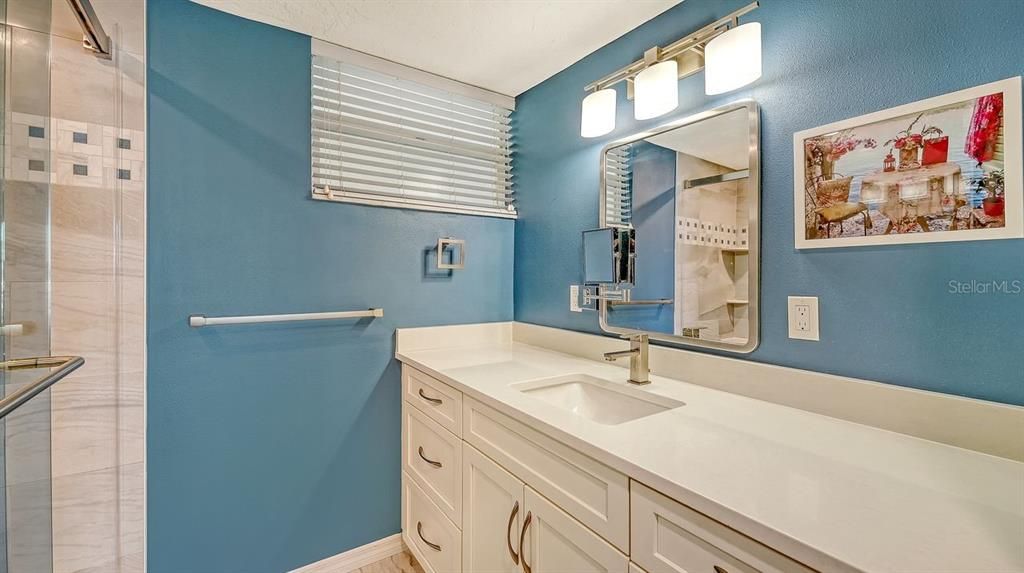 For Sale: $749,000 (2 beds, 2 baths, 1316 Square Feet)