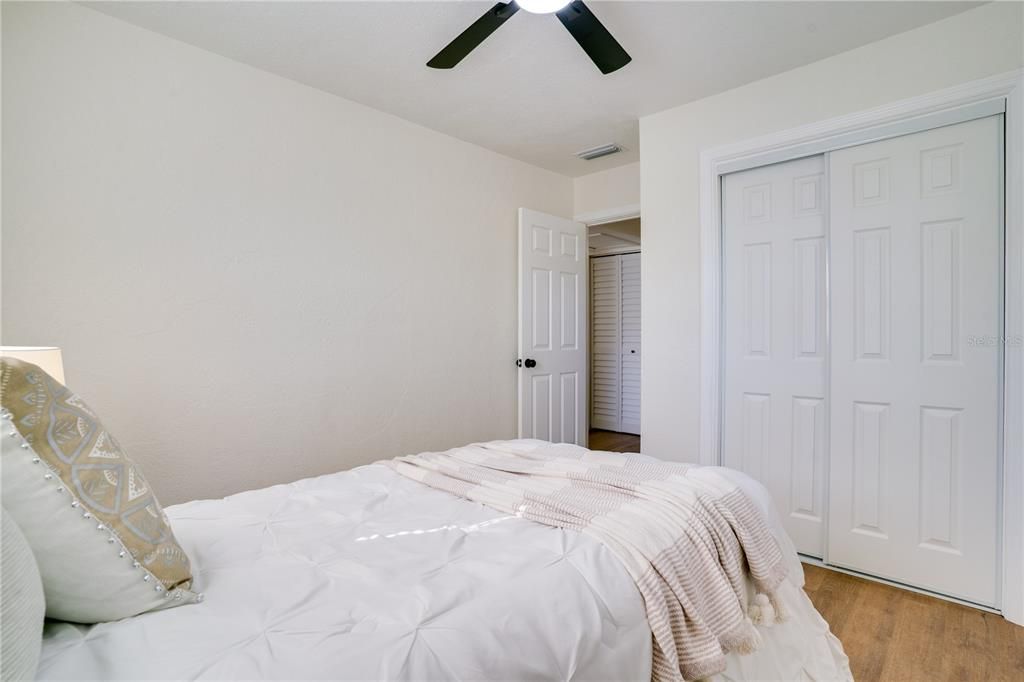 For Sale: $259,000 (2 beds, 1 baths, 768 Square Feet)