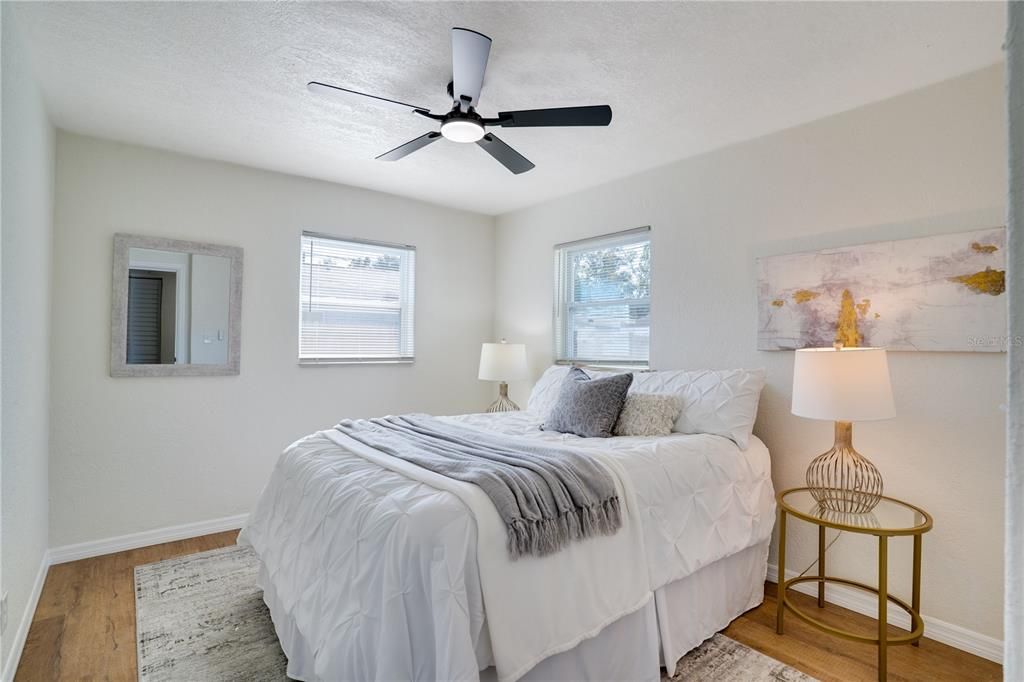 For Sale: $259,000 (2 beds, 1 baths, 768 Square Feet)