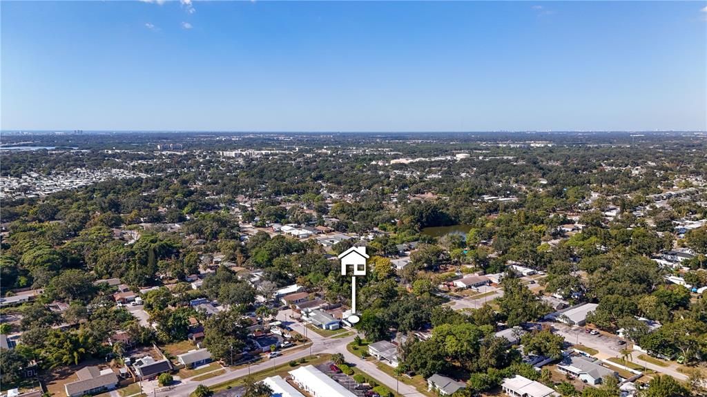 For Sale: $259,000 (2 beds, 1 baths, 768 Square Feet)