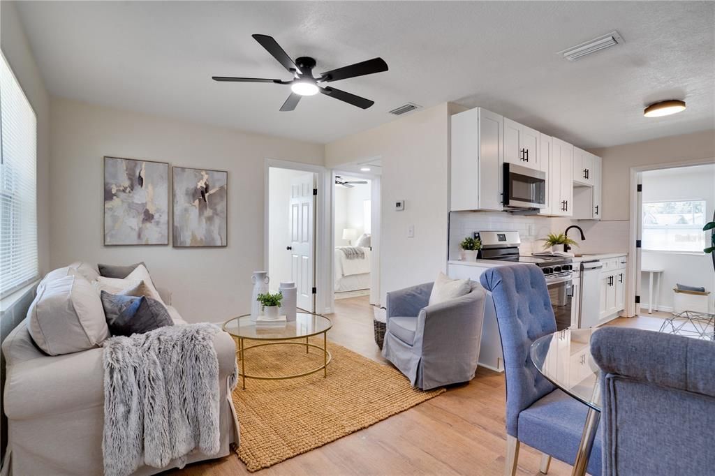 For Sale: $259,000 (2 beds, 1 baths, 768 Square Feet)