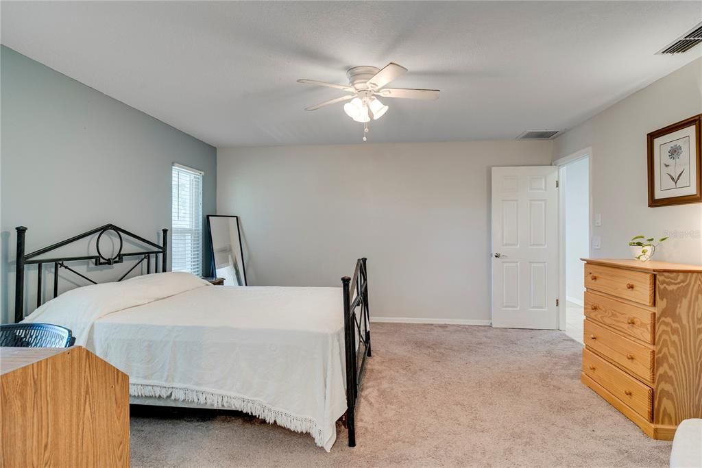 На продажу: $495,000 (3 спален, 2 ванн, 1948 Квадратных фут)