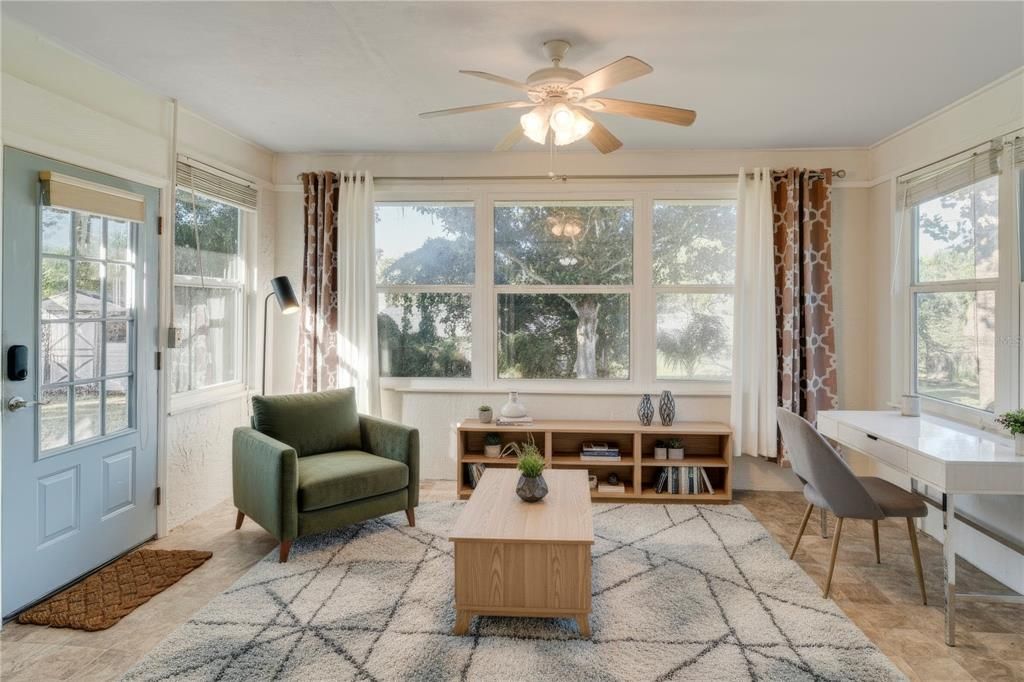 На продажу: $495,000 (3 спален, 2 ванн, 1948 Квадратных фут)