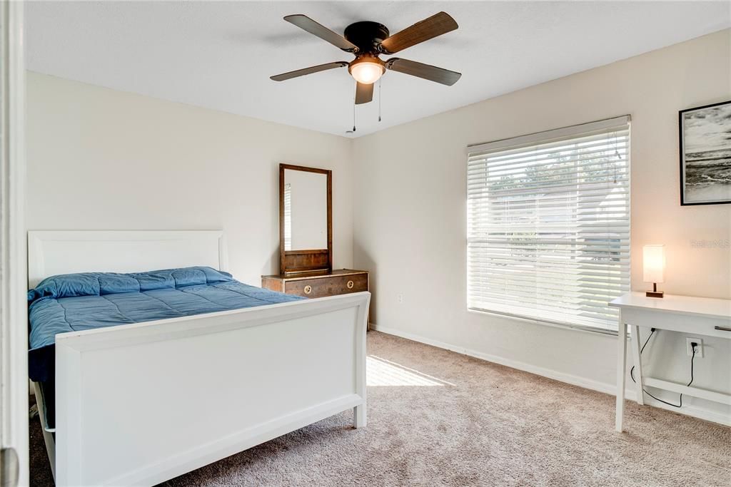 На продажу: $495,000 (3 спален, 2 ванн, 1948 Квадратных фут)